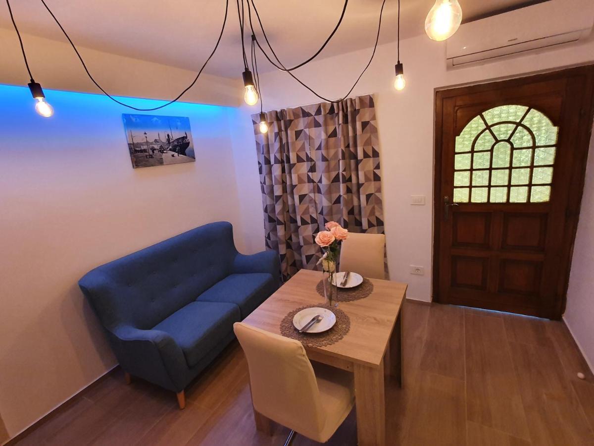 Apartments Kiwi 罗维尼 外观 照片